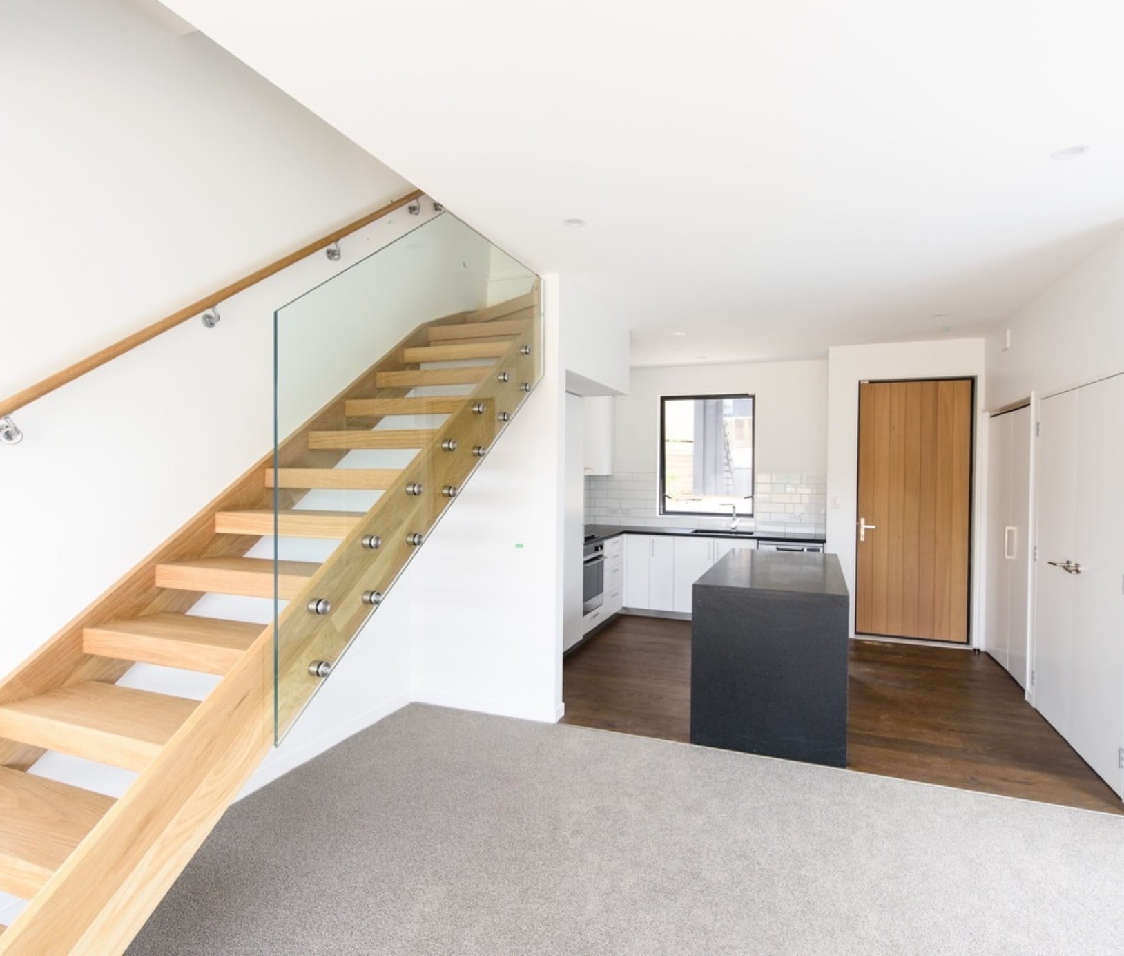 2018 12 20 ER 0202 Large