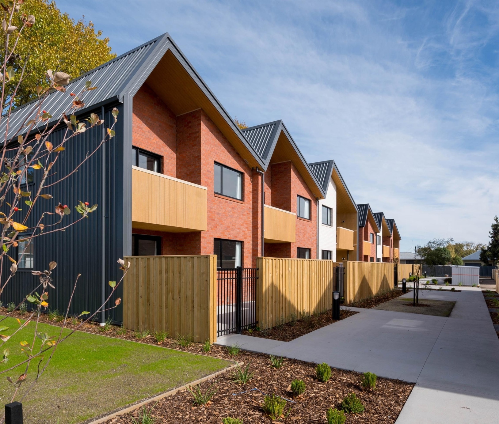 Southbase OCHT9 April2021 2935 3840x1944px