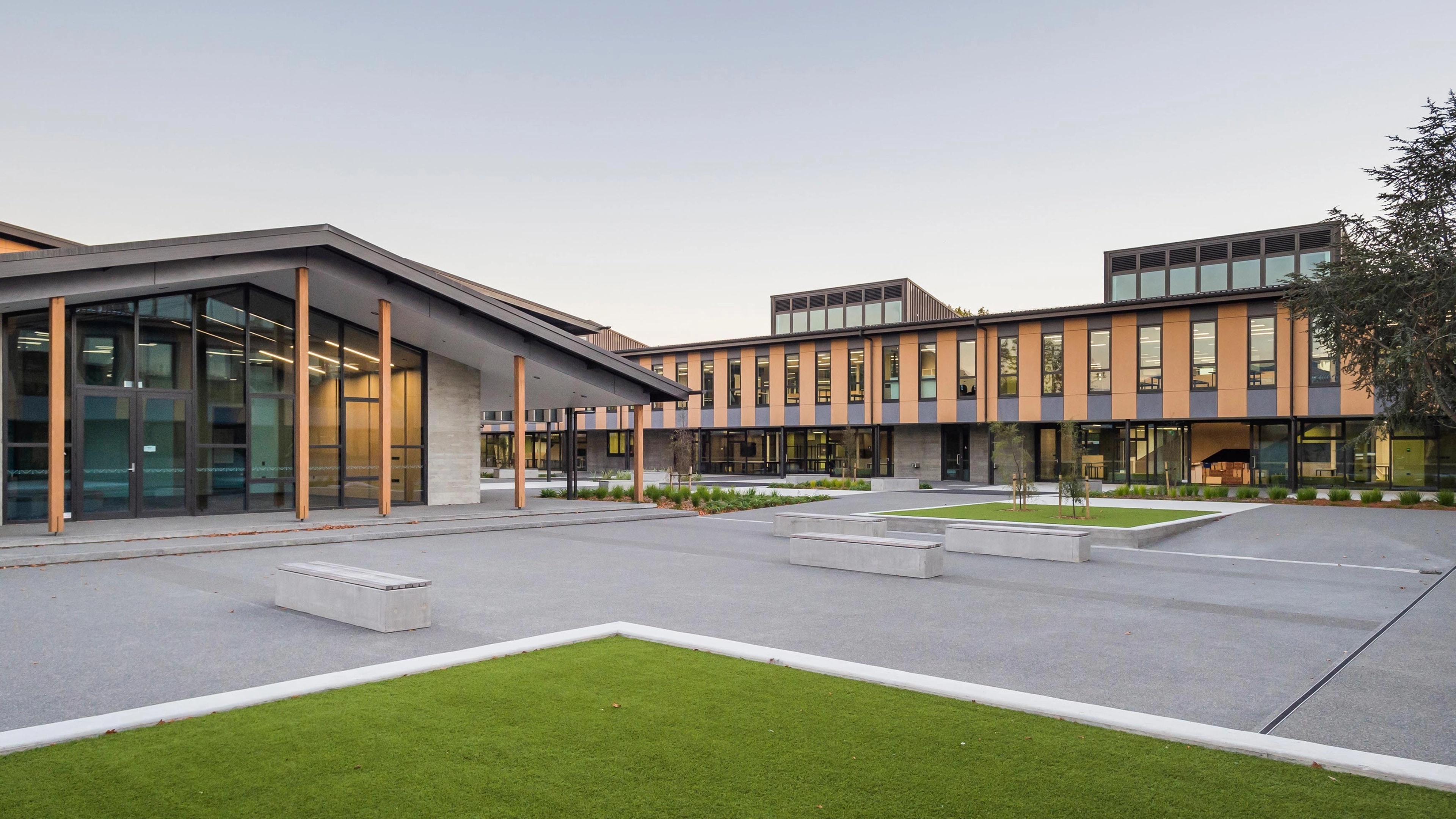 Linwood College Case Study Print 1 3840x1944px