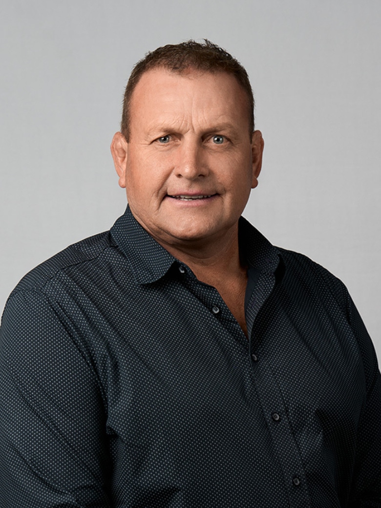 P73525 Southbase Darren FA